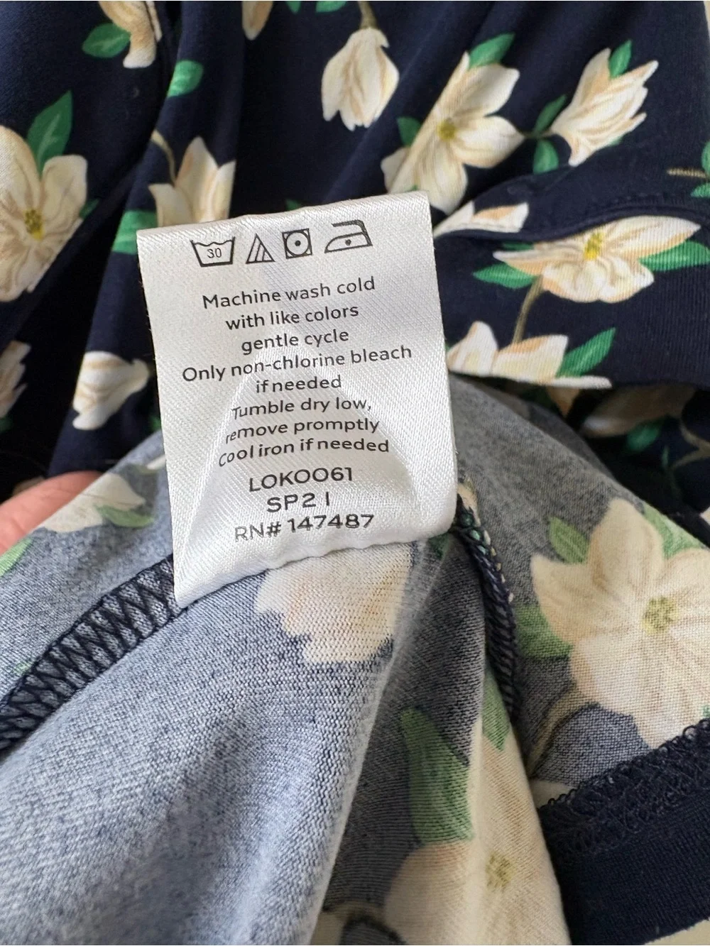 Draper James Navy Magnolia Print Short-Sleeve Button Front Pajama Short Set Sz S
